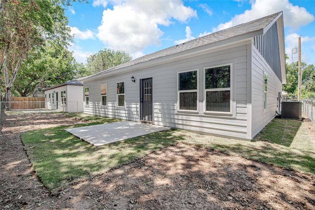 2513 Birdell Court, Fort Worth, TX 76105