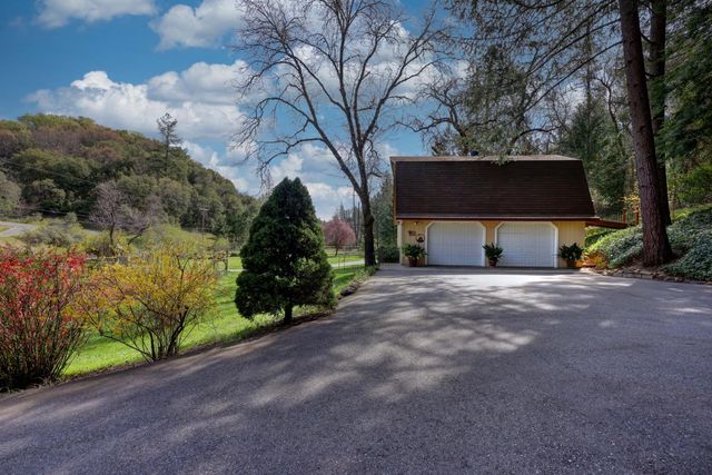 409 Live Oak Rd, Colfax, CA 95713