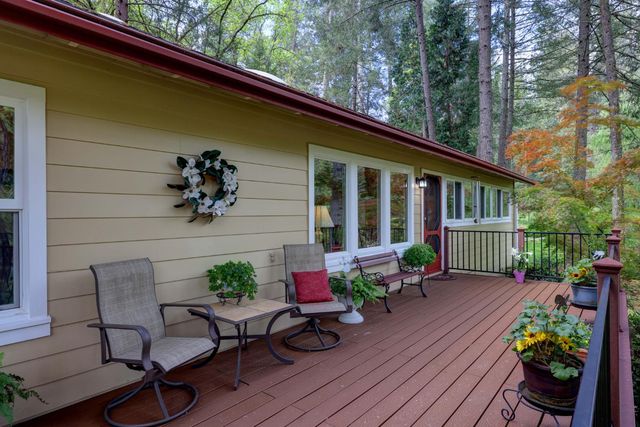 409 Live Oak Rd, Colfax, CA 95713