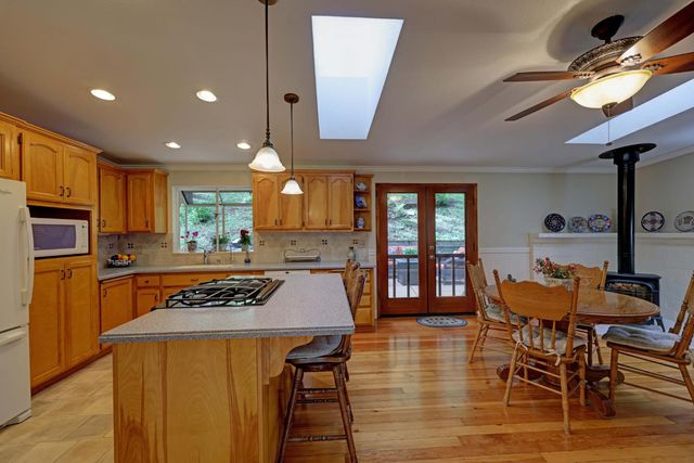 409 Live Oak Rd, Colfax, CA 95713