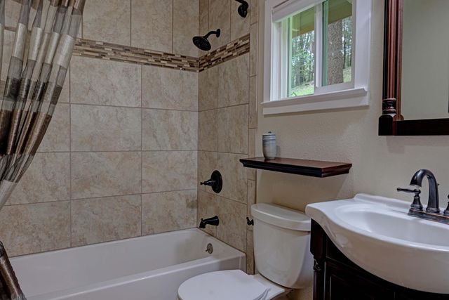 409 Live Oak Rd, Colfax, CA 95713