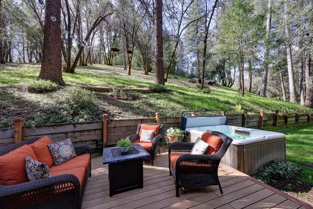 409 Live Oak Rd, Colfax, CA 95713