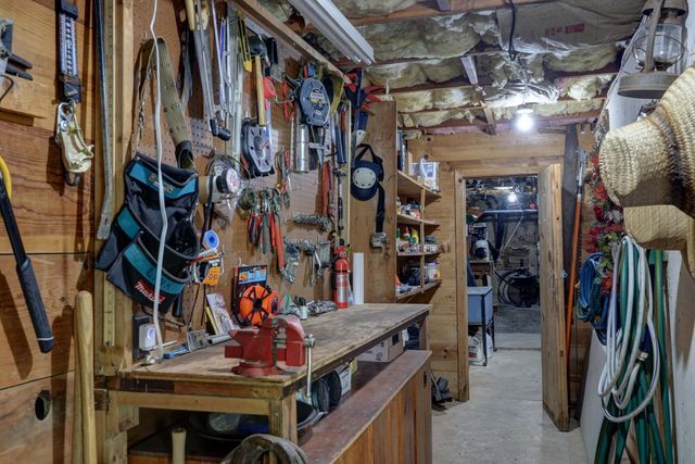 409 Live Oak Rd, Colfax, CA 95713