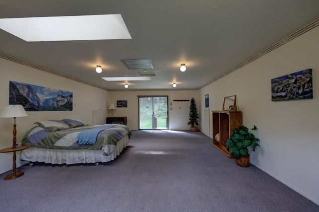 409 Live Oak Rd, Colfax, CA 95713