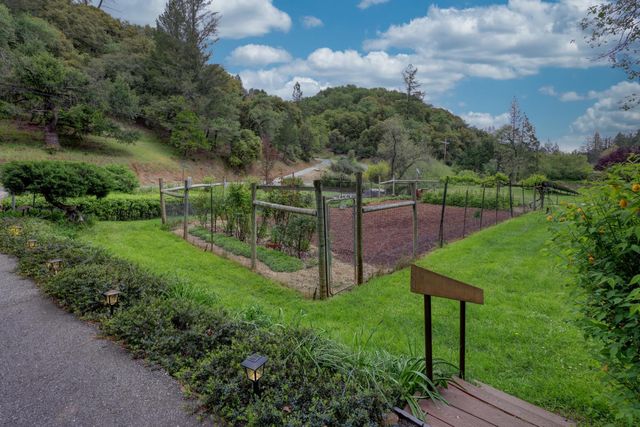 409 Live Oak Rd, Colfax, CA 95713
