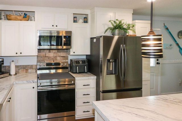 12116 SW COUNTY RD 769 137, Lake Suzy, FL 34269