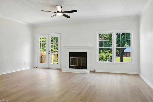 4239 Minnard CT, Virginia Beach, VA 23462