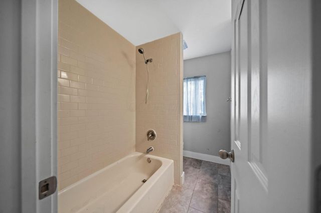 5715 Blinnton Place, Columbus, OH 43235