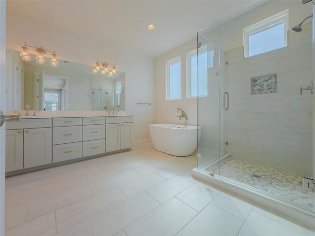 25829 Case LN 8, Spicewood, TX 78669