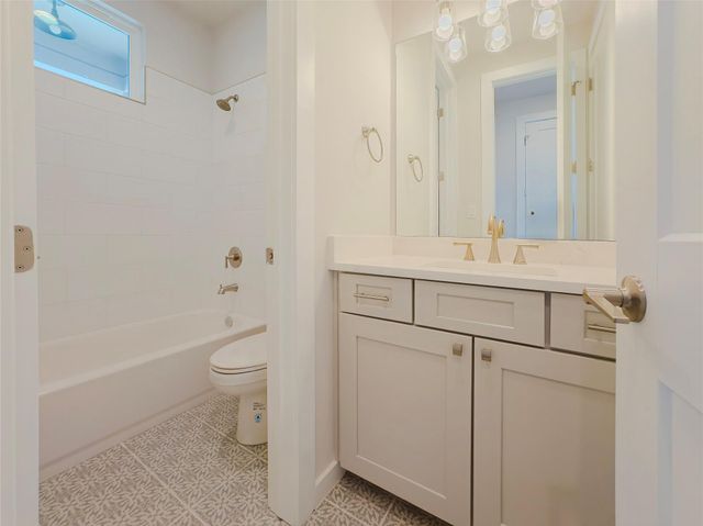 25829 Case LN 8, Spicewood, TX 78669