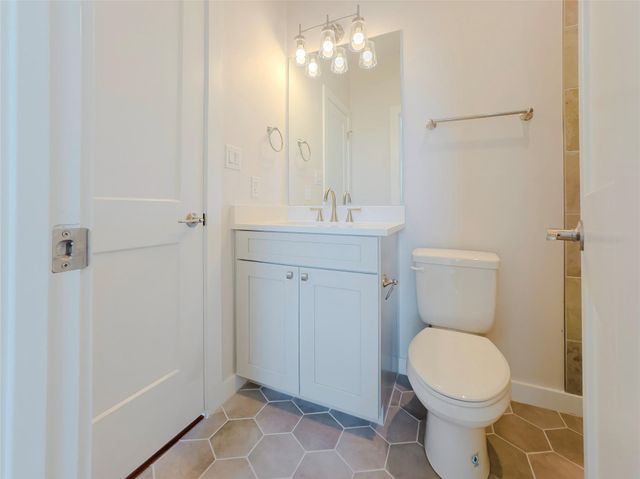 25829 Case LN 8, Spicewood, TX 78669