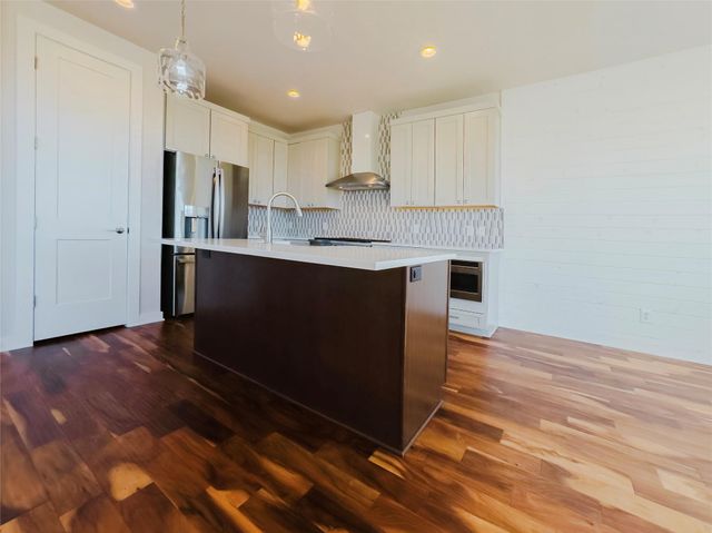 25829 Case LN 8, Spicewood, TX 78669