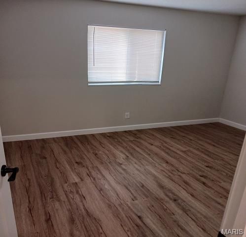 6742 Foxbend Court, Florissant, MO 63033