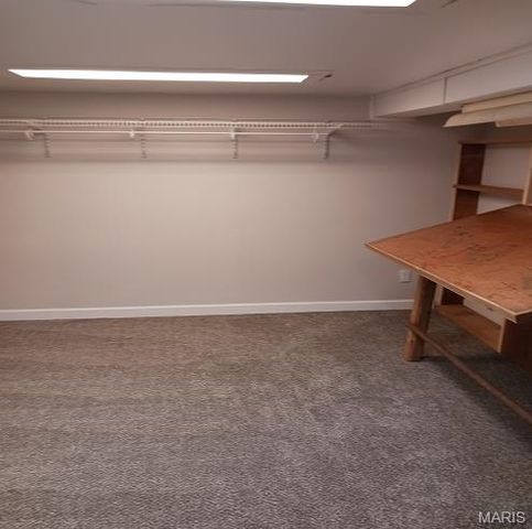 6742 Foxbend Court, Florissant, MO 63033