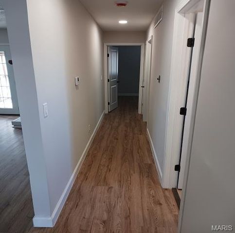 6742 Foxbend Court, Florissant, MO 63033