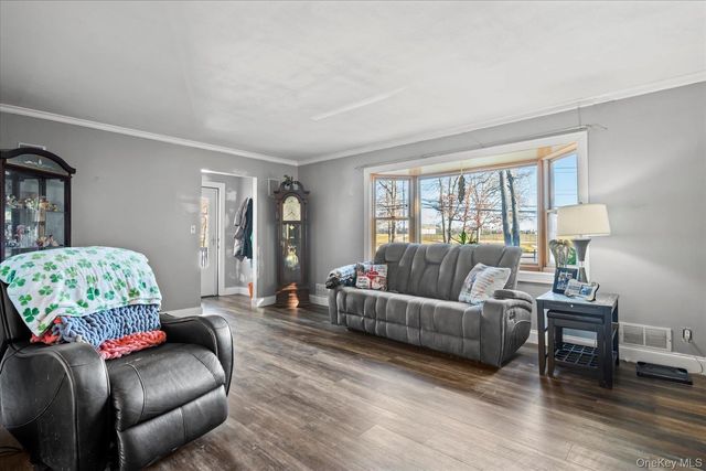 280 Moriches Road, Saint James, NY 11780