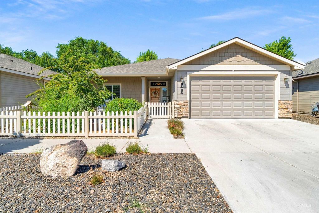 9484 W Woodland Drive, Boise, ID 83704