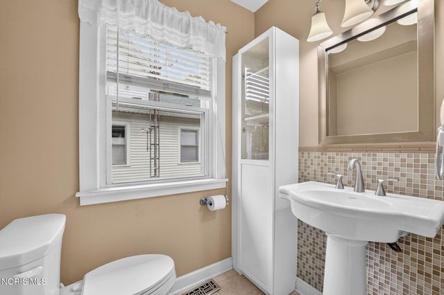 441 W 6th Street, Perrysburg, OH 43551