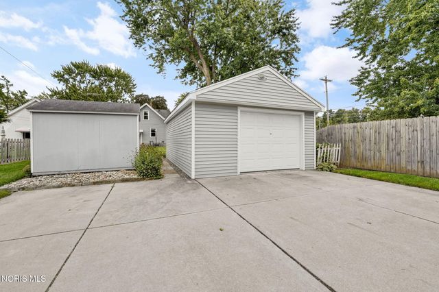441 W 6th Street, Perrysburg, OH 43551