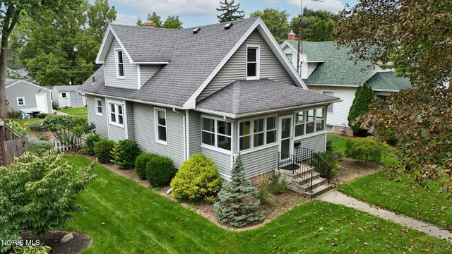441 W 6th Street, Perrysburg, OH 43551