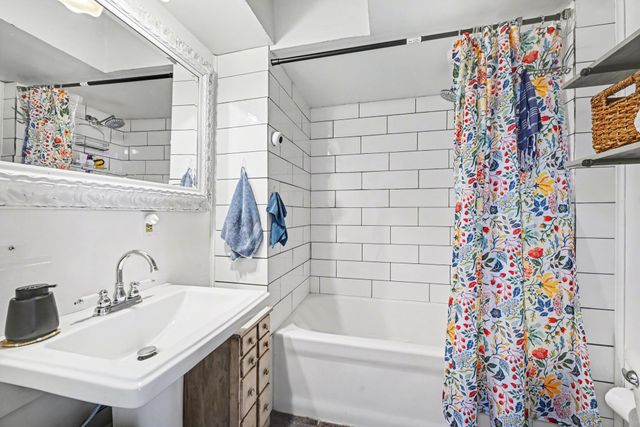 755 Dayton Avenue, Saint Paul, MN 55104