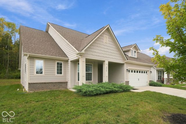 2560 Lanai Lane, Greenwood, IN 46143