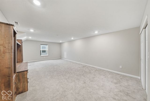 2560 Lanai Lane, Greenwood, IN 46143