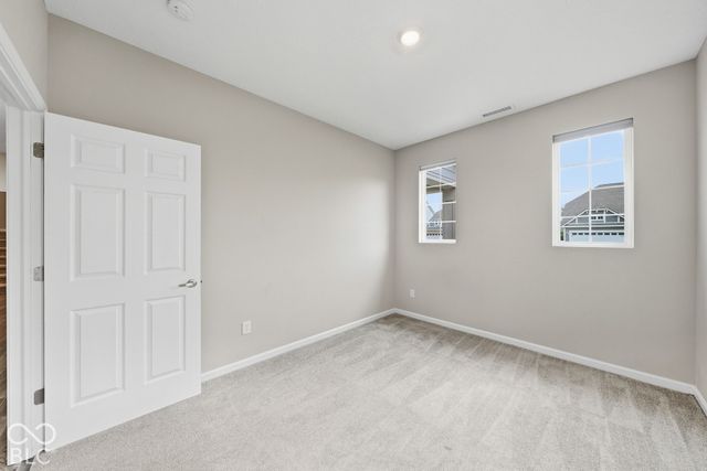 2560 Lanai Lane, Greenwood, IN 46143