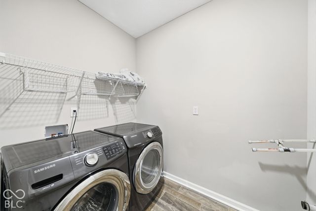 2560 Lanai Lane, Greenwood, IN 46143