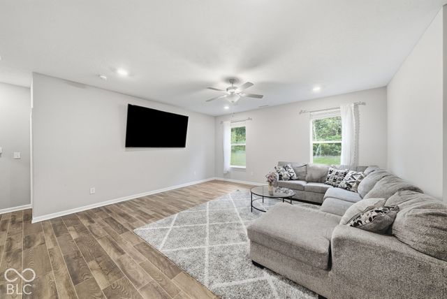 2560 Lanai Lane, Greenwood, IN 46143