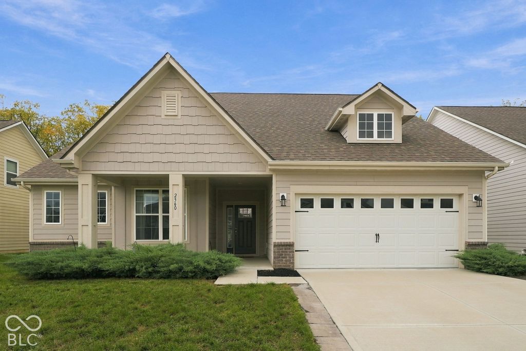 2560 Lanai Lane, Greenwood, IN 46143