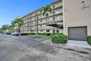7840 NW 50th St 105, Lauderhill, FL 33351