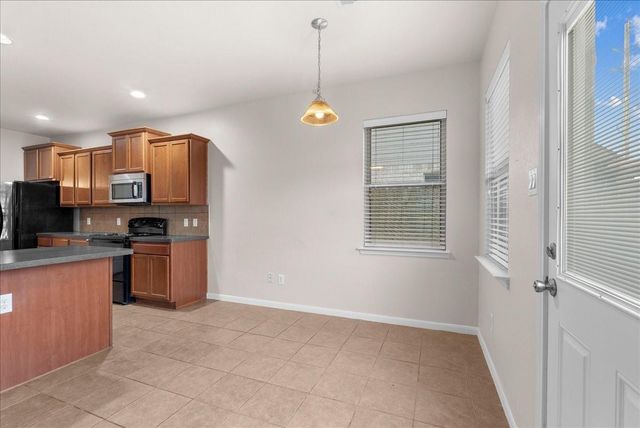 15227 Victoria, Baytown, TX 77523