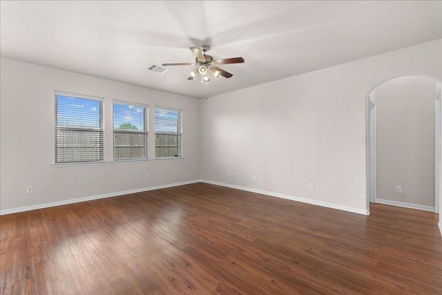 15227 Victoria, Baytown, TX 77523