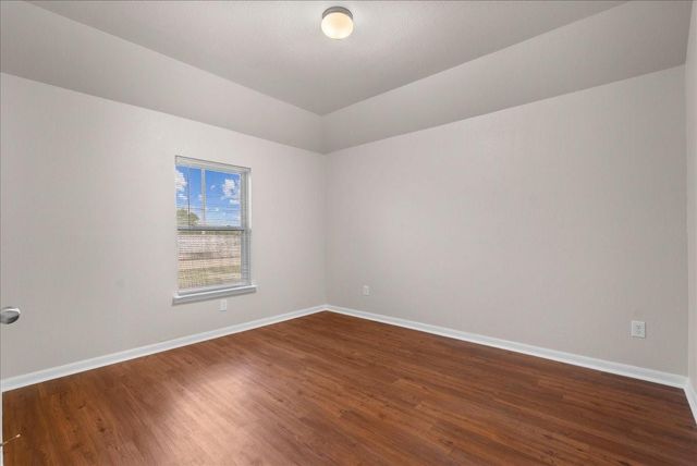 15227 Victoria, Baytown, TX 77523