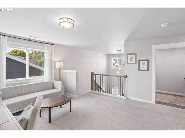 2019 N 3RD Way, Ridgefield, WA 98642