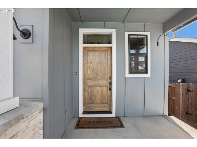 2019 N 3RD Way, Ridgefield, WA 98642
