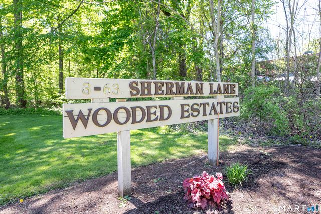 23 Sherman Lane 23, Hamden, CT 06514