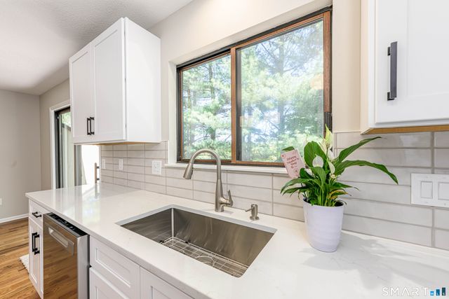 23 Sherman Lane 23, Hamden, CT 06514