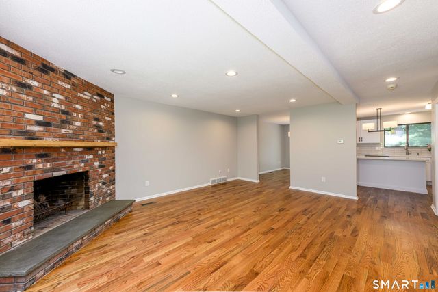 23 Sherman Lane 23, Hamden, CT 06514