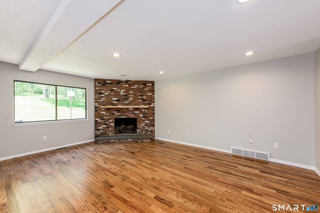23 Sherman Lane 23, Hamden, CT 06514