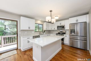 23 Sherman Lane 23, Hamden, CT 06514