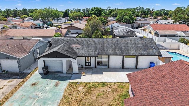10119 CHIMNEY HILL COURT, Tampa, FL 33615