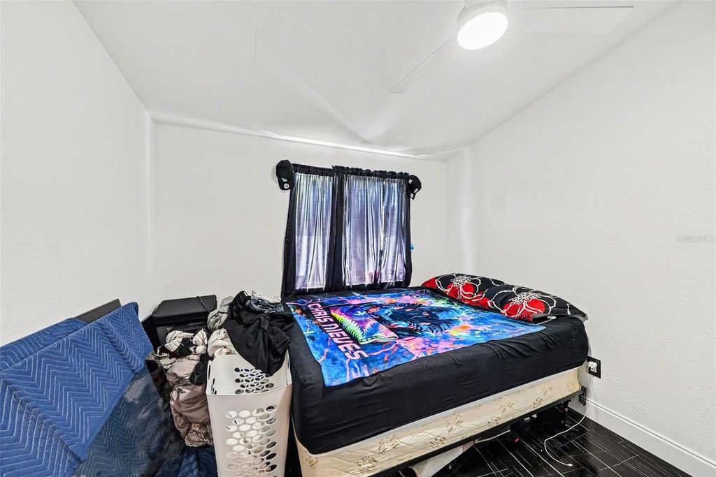 Image 15 of property listing at 10119 CHIMNEY HILL COURT, Tampa, FL 33615