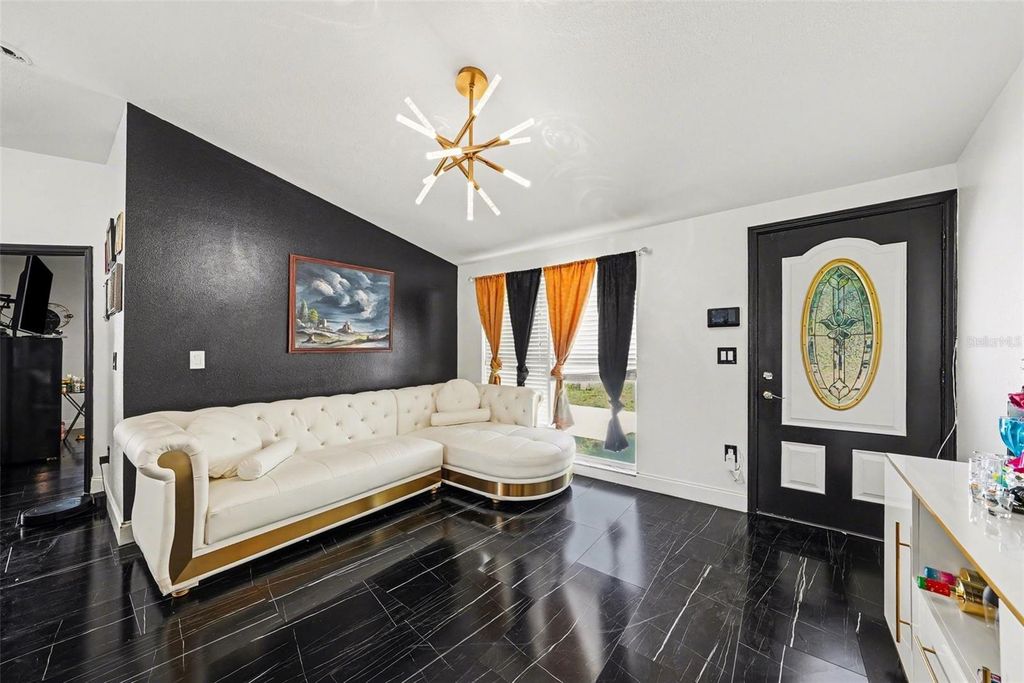 Image 3 of property listing at 10119 CHIMNEY HILL COURT, Tampa, FL 33615