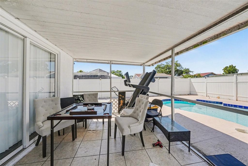 Image 21 of property listing at 10119 CHIMNEY HILL COURT, Tampa, FL 33615