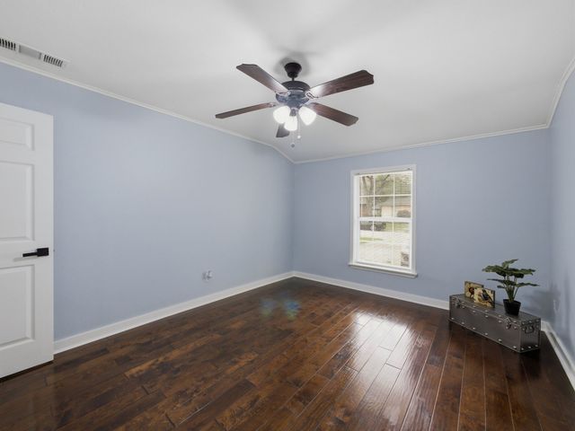 1601 Crestridge Drive, Mesquite, TX 75149