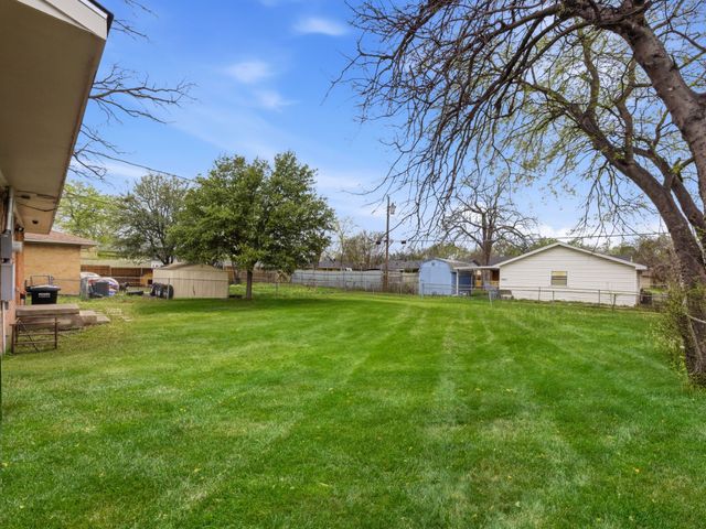 1601 Crestridge Drive, Mesquite, TX 75149