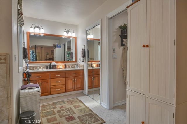 196 N Fairway Drive, Lake Arrowhead, CA 92352