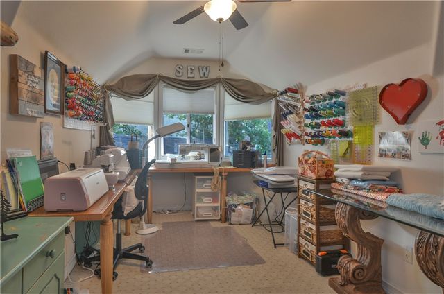 196 N Fairway Drive, Lake Arrowhead, CA 92352
